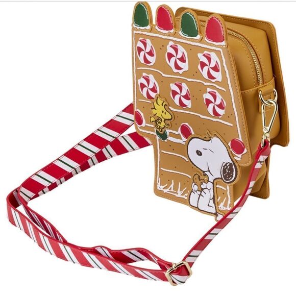 Loungefly Peanuts Snoopy Scented Gingerbread House Figural Crossbody Bag NWT - Picture 8 of 9